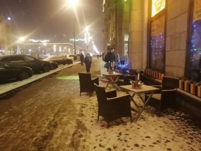 До 3 января рестораны Петербурга будут обслуживать посетителей только на зимних террасах