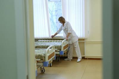 Больницам в Крыму продлили возможность работы без лицензий