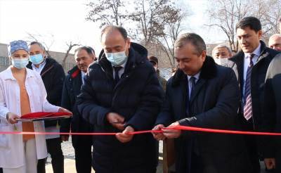 Узбекистан построил две модульные больницы для лечения больных коронавирусом в Кыргызстане