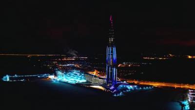 На фасаде "Лахта Центра" и "Газпром Арены" 1 января покажут световое шоу