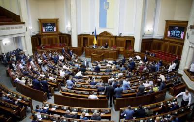 Свежий рейтинг партий: кого украинцы поддержат на выборах в Раду