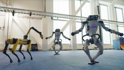 Высокоинтеллектуальные «грязные танцы»: роботы пустились в пляс под хиты 60-х
