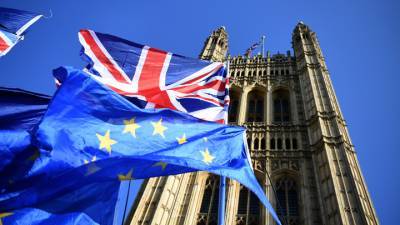 Евросоюз подписал соглашение о торговле и сотрудничестве с Великобританией