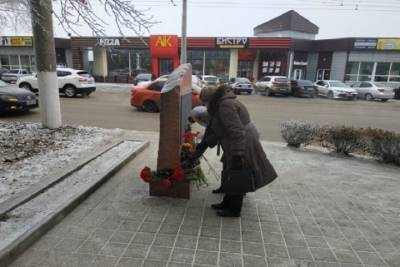 Волгоградцы отдали дань памяти жертвам теракта на улице Качинцев