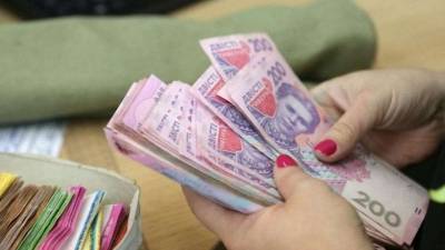 Стали багатші. Реальна зарплата українців у листопаді зросла на 8,1%