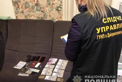 Полиция разоблачила банду, занимавшуюся торговлей наркотиками и похищением людей на Днепропетровщине