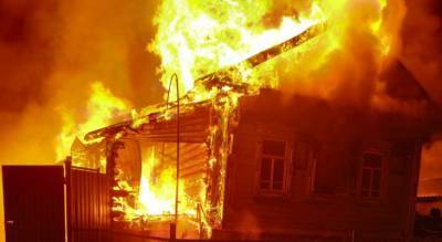 В Чувашии за сутки два человека сгорели в собственных домах
