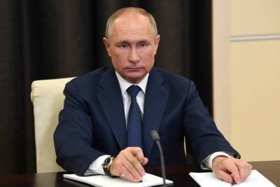 Путин подписал закон о штрафах для чиновников за оскорбление граждан