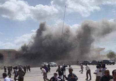 В аэропорту Йемена во время прилета нового правительства прогремел взрыв