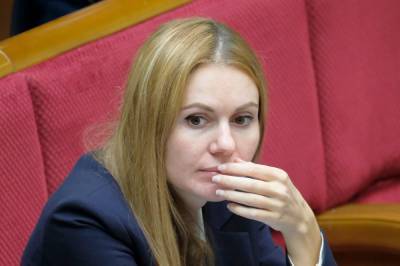 Украинский депутат заступился за георгиевскую ленточку