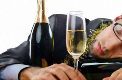 "Похмельный рейтинг" алкоголя по тяжести утренних последствий: сохраните перед праздниками