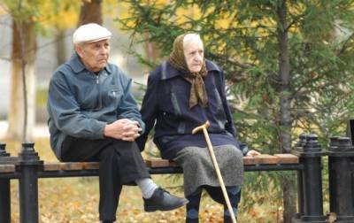 Средняя пенсия в Украине выросла на 400 гривень за год