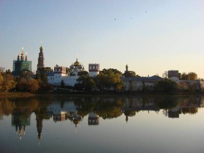 В Петербурге начали восстанавливать колокольню Новодевичьего монастыря