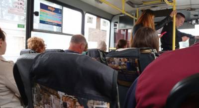 Школьные автобусы и машины скорой помощи переданы в районы Ярославской области Мироновым