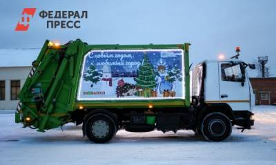 Мусоровозы Южного Урала украсили новогодней иллюминацией