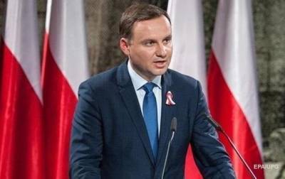 Польша привлечет иностранных медиков к борьбе с COVID-19