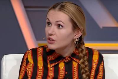 Депутат Скороход в блузке цвета георгиевской ленты назвала декоммунизацию маразмом