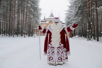 Россияне рассказали, чего попросили бы у Деда Мороза