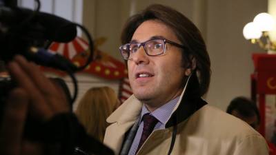 Телеведущий Андрей Малахов прокомментировал конфликт Пугачевой и Киркорова