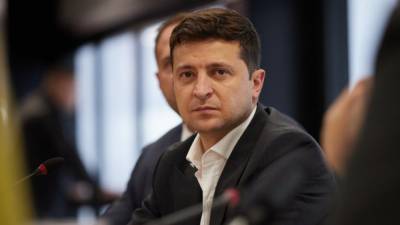 Конституционный суд Украины указал Зеленскому на превышение полномочий