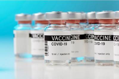 Передозировка вакциной от COVID: пострадало 8 работников дома престарелых в Германии