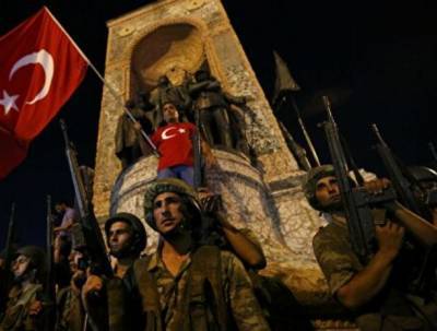 За попытку госпереворота турецкие офицеры получили пожизненное заключение