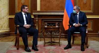 Пашинян провел очередные консультации с двумя политическими силами