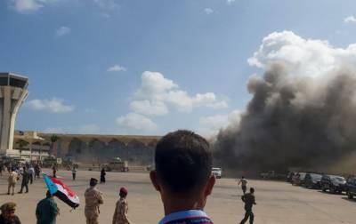 Теракт в Йемене: возле дворца, куда прибыло правительство, произошел взрыв