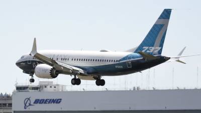 Самолет Boeing 737 MAX возвращается в рейсы American Airlines