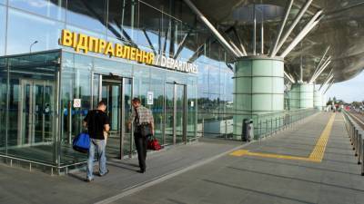 Киевский аэроэкспресс сошел с рельсов на станции "Дарница"