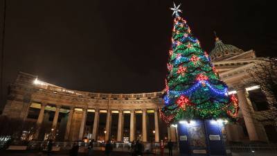 В Петербурге ослабили ограничения для заведений в новогодние праздники