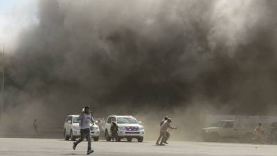 Десятки человек погибли при взрыве в аэропорту Йемена