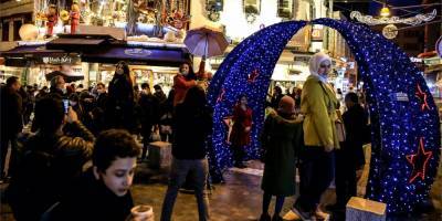 Новый год во время пандемии. В Турции туристам запретили посещать центральные площади городов