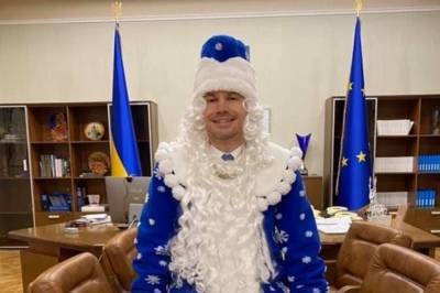 Малюська в костюме Деда Мороза рассказал, как Украине помогла его тюремная реформа в этом году