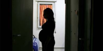 Тысячи уволенных беременных женщин потеряют право на пособие