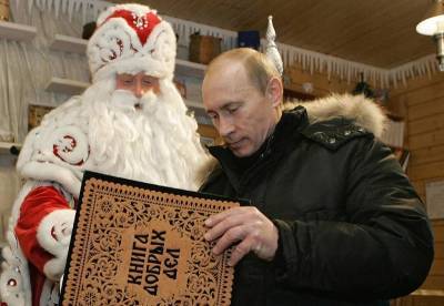 История о том, как Советская Россия запретила своего Санта-Клауса, а затем вернула обратно для распространения коммунистической пропаганды