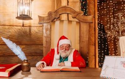 Чудес много не бывает: в новогодней Резиденции на ВДНГ появился второй Санта (ФОТО)