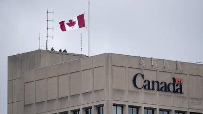 Приезжающих в Канаду обяжут предоставлять отрицательные ПЦР-тесты