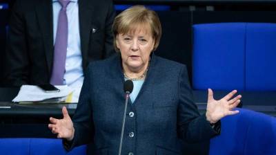 СМИ: преемник Меркель обострит отношения с Россией