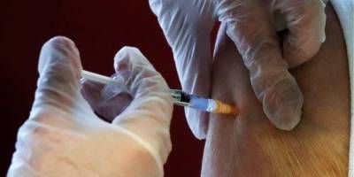 При нынешних темпах вакцинации США возьмут пандемию под контроль через 10 лет — NBC