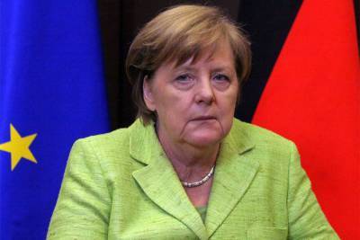 Меркель признала 2020 год наиболее трудным за 15 лет власти