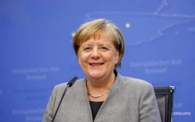 Меркель: Я привьюсь, когда придет моя очередь