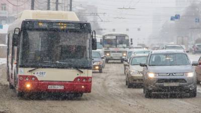 Челябинский транспорт перешел на новогодний график работы