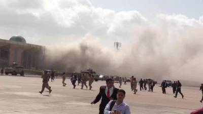 Число жертв атаки в аэропорту Йемена выросло до 25