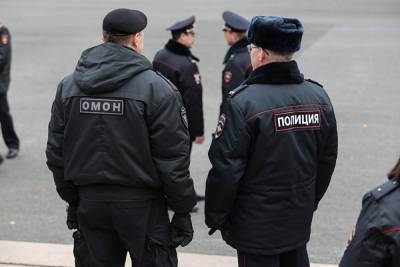 В Санкт-Петербурге силовики задержали автобус со лжеспецназом