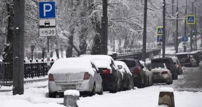 Парковки в столице 31 декабря работают в обычном режиме