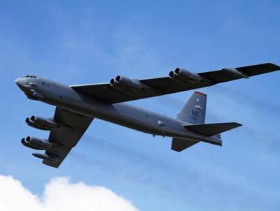 Американские В-52 продефилировали в ближневосточном небе