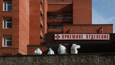 В Петербурге перед каникулами из COVID-больниц выписали 3,5 тыс. пациентов