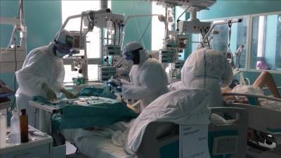 COVID в России: число выписанных за сутки превышает количество заболевших
