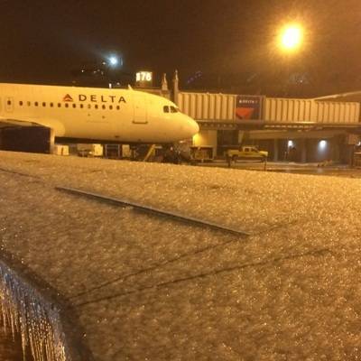 Более 150 рейсов задержаны или отменены в московских аэропортах из-за ледяного дождя